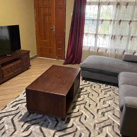 The Golden Suite Apartment Arusha Bagian luar foto