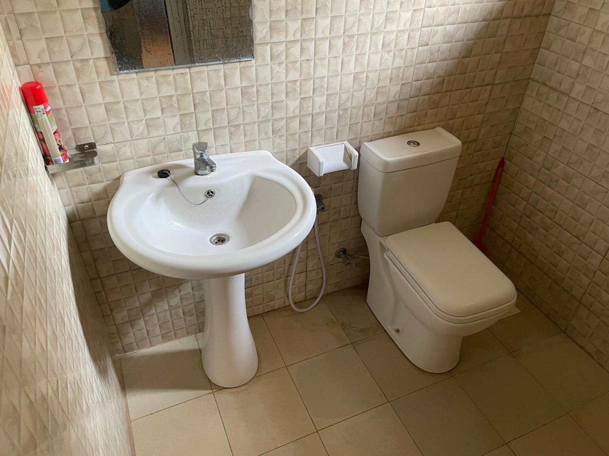 The Golden Suite Apartment Arusha Bagian luar foto