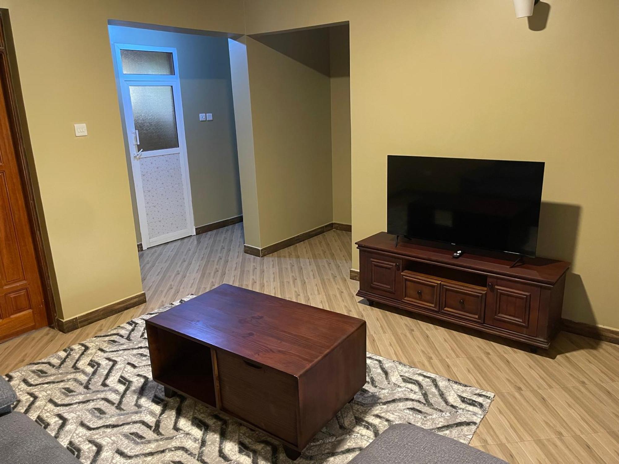The Golden Suite Apartment Arusha Bagian luar foto